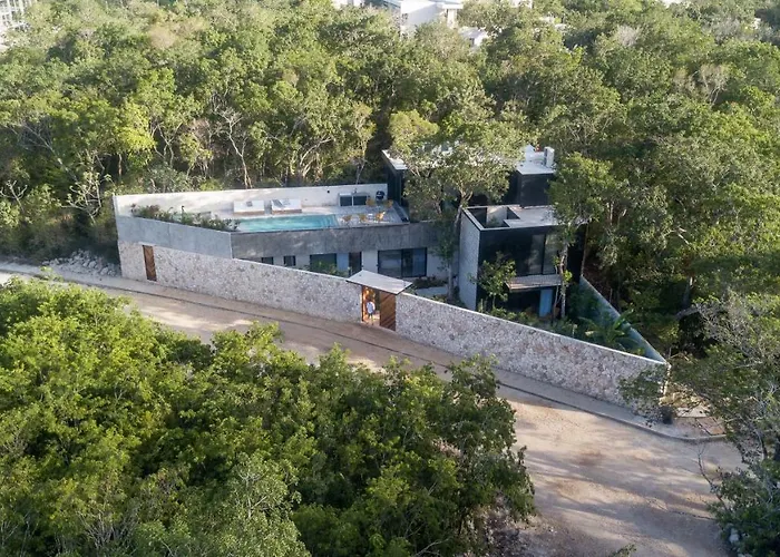 Lagú Masterpiece Jungle 5br Pool&spa Villa